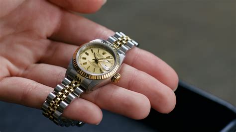 where are rolex watches made|who manufactures Rolex watches.